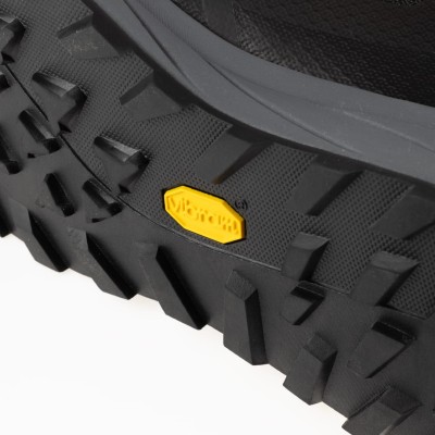 Black Jabal_0000s_0003_JABAL Low STX Black.jpg