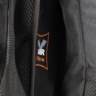 _0005s_0010_Molde BLACK BLACK.jpg