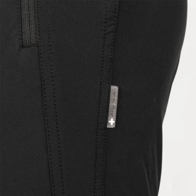 _0000s_0004_Snasa Zip Black.jpg