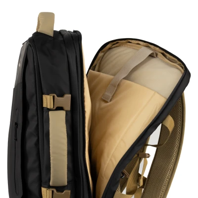 URBANFLY_0000s_0001_URBANFLY L.jpg