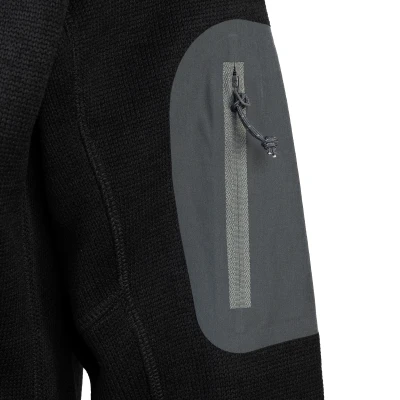 _0002s_0001_ARKA Black.jpg
